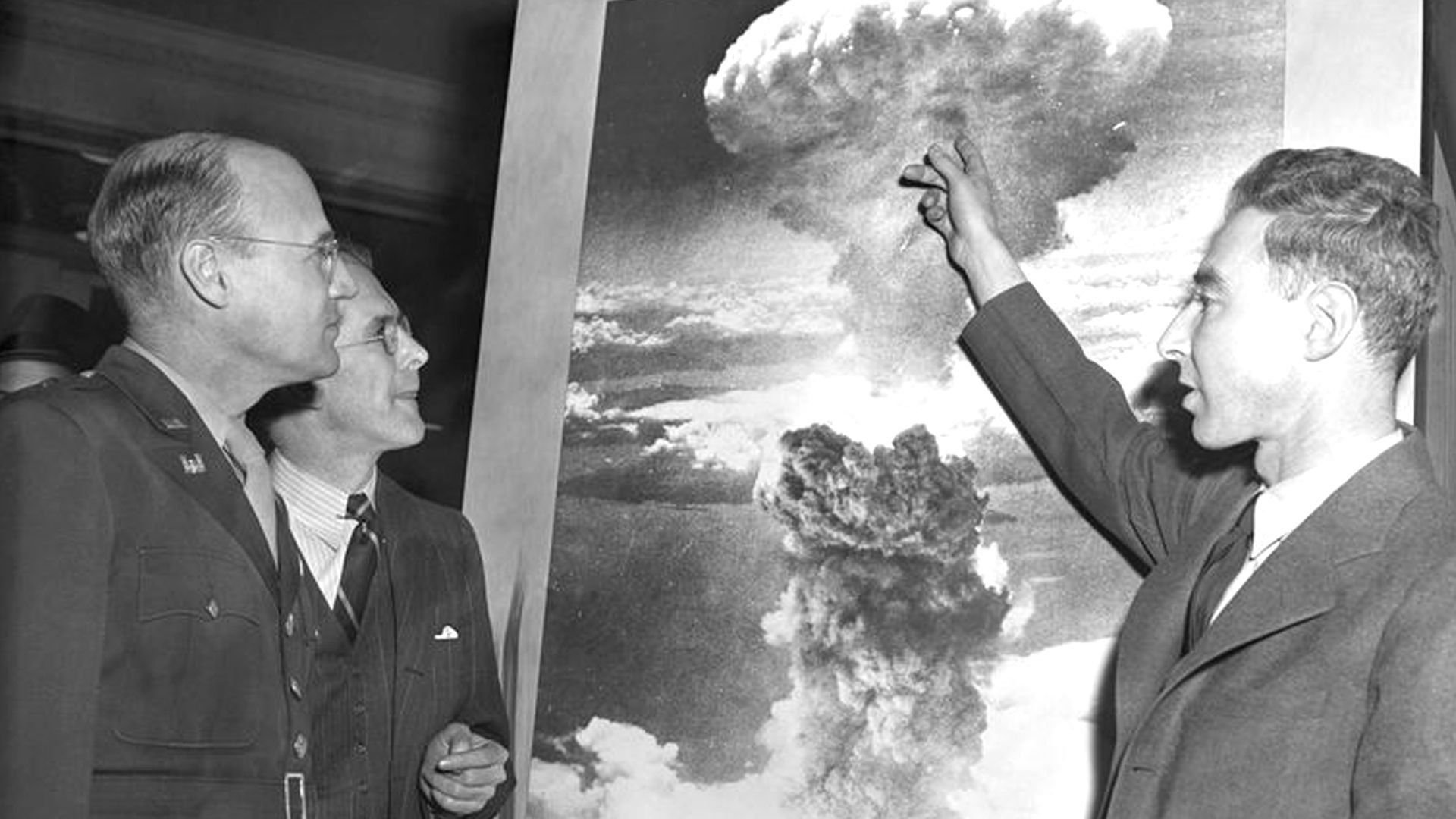 Манхэттенский Проект - история создания атомной бомбы